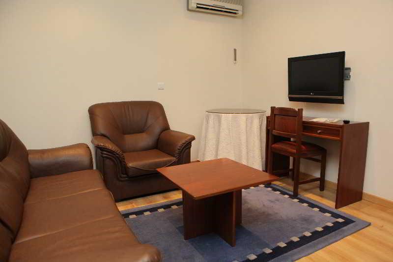 שאבס Petrus Hotel מראה חיצוני תמונה