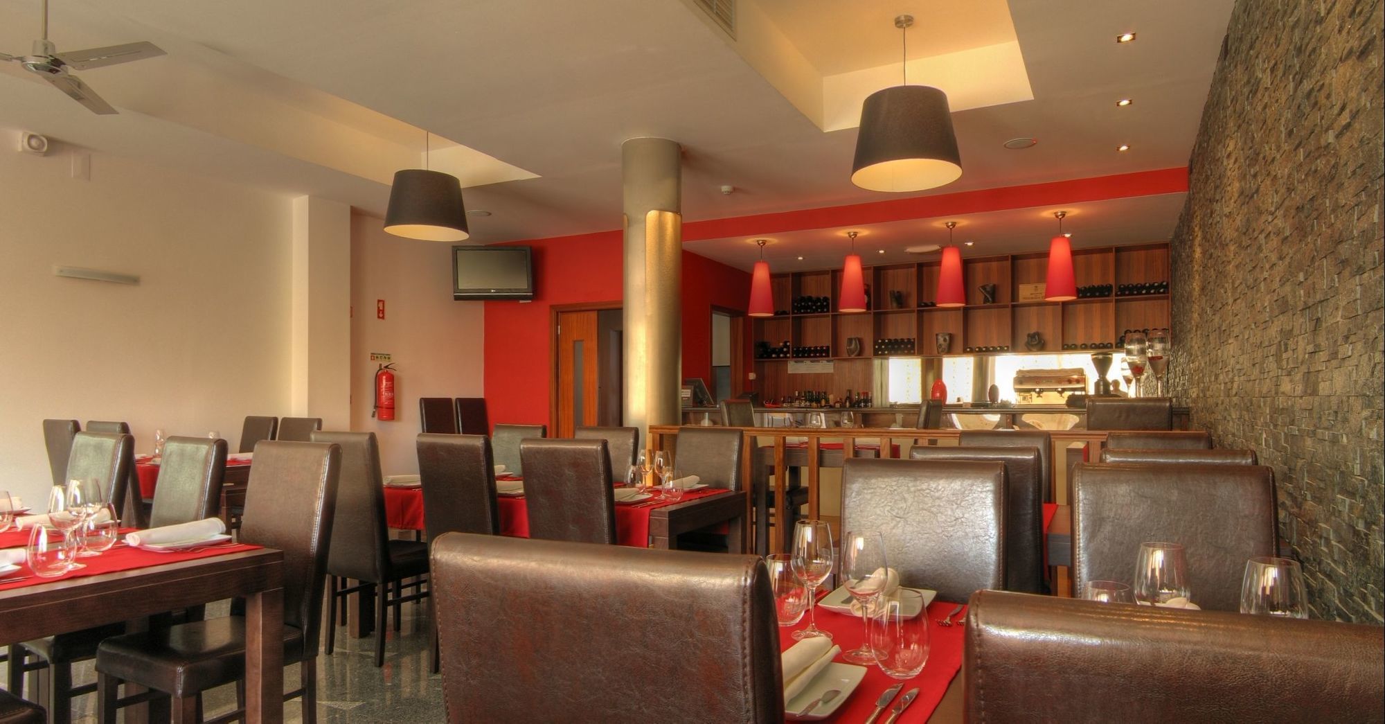 שאבס Petrus Hotel מסעדה תמונה